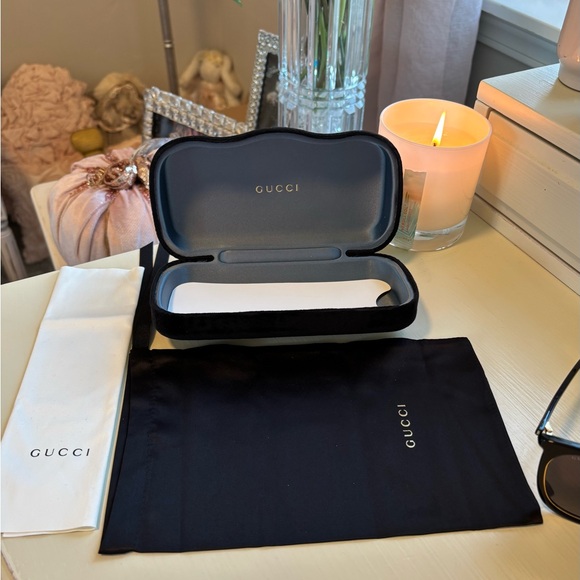 Authentic Gucci Elegant Black Sunglasses.  Pristine Condition.  NWOT. - Picture 13 of 14